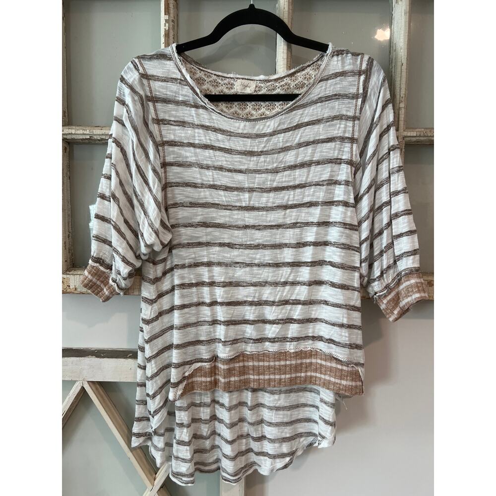 Hyku size small striped distressed quarter-sleeve shirt